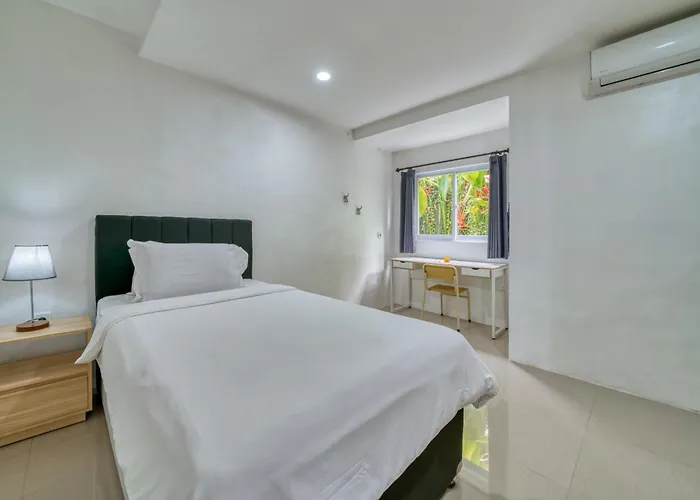 3bd Modern In With Bbq & Huge Shared Pool